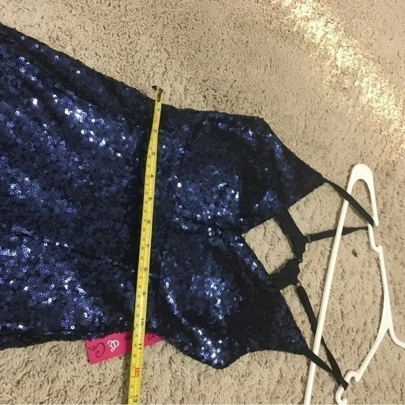 Morgan & Co size 5/6 keyhole back navy sequins dress - Picture 13 of 16